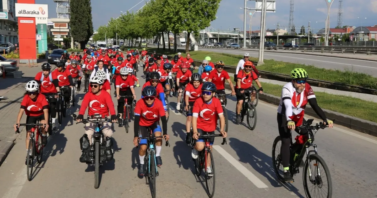 Kocaeli’de pedallar 19 Mayıs ruhu ile çevrildi