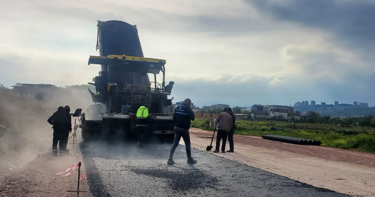 Kocaeli’den Kartepe’de asfalt hamlesi