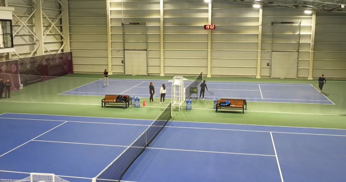 Konya Karatay'da 19 Mayıs kapsamında ödüllü tenis turnuvası