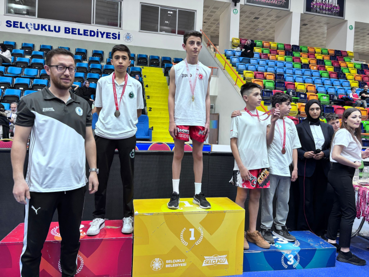 Konya Karataylı sporculardan altın madalya yağmuru