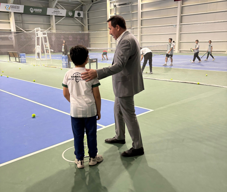 Konya'da Başkan Kılca Tenis Kortu’nda sporseverlerle buluştu