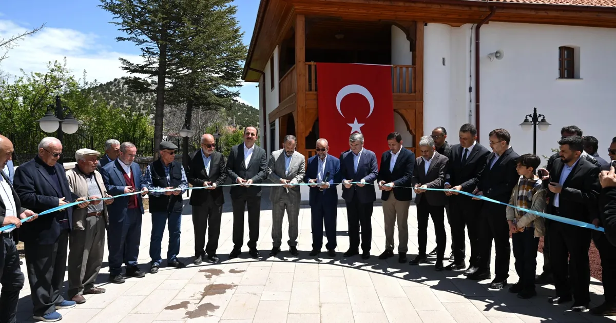 Konya'da Ecevitzade Kadı Mehmed Efendi Camii açıldı