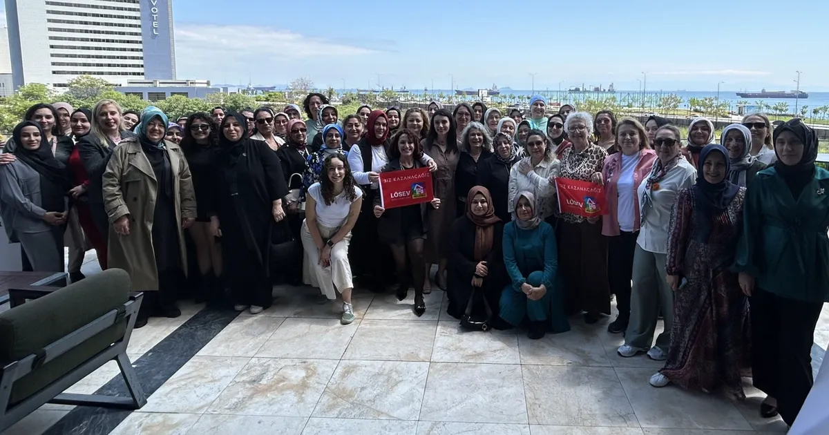 LÖSEV İstanbul Anneler Günü’nü kutladı