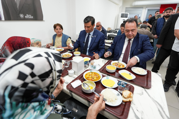 Manisa'da Kent Lokantası ve Halk Mandıra Akhisar’da hizmete açıldı
