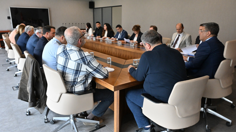 Manisa'da yeni encümen üyeleriyle ilk toplantı yapıldı