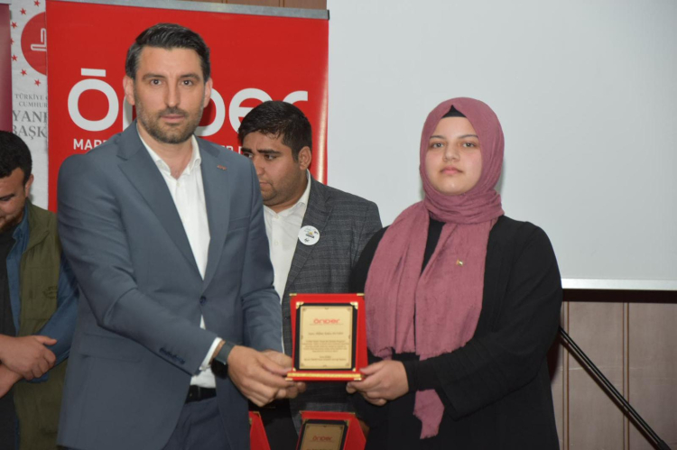 Mardin’de şiirle dayanışma! Gazze temalı dinleti büyük ilgi gördü
