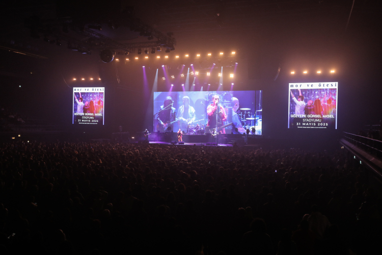 Mor ve Ötesi’nden İzmir’de dev konser... Dünya çapında bir stadyum konseri