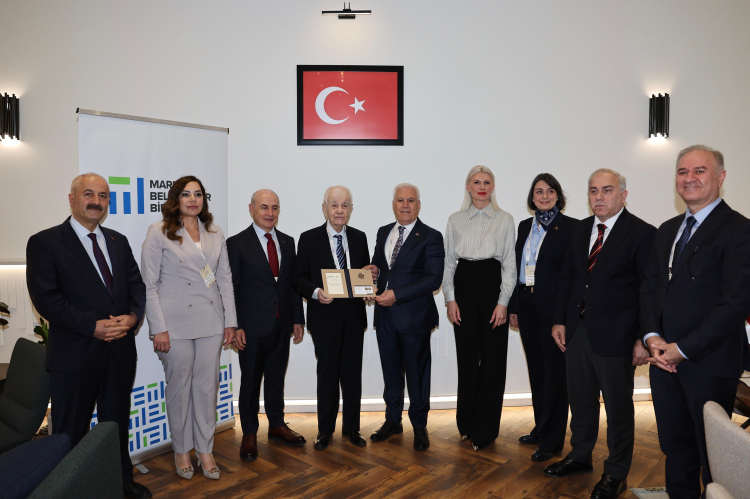 Mustafa Bozbey: “Marmara Denizi can çekişiyor, birlikte kurtaralım”