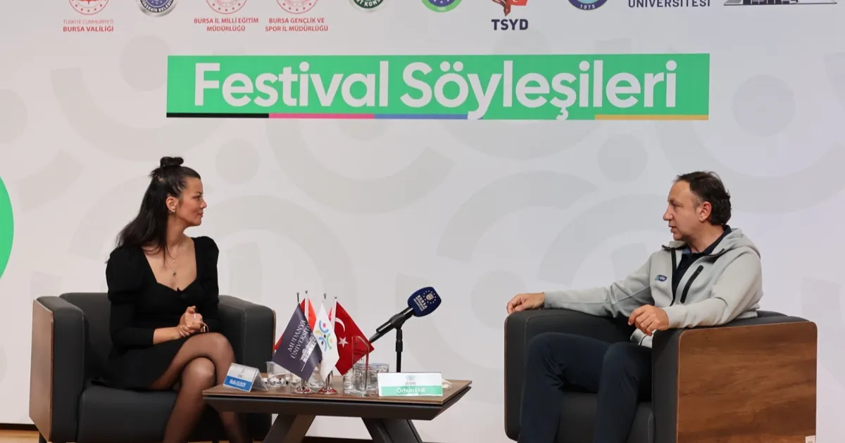 Orhun Ene spor söyleşı̇lerı̇'nde gençlerle buluştu