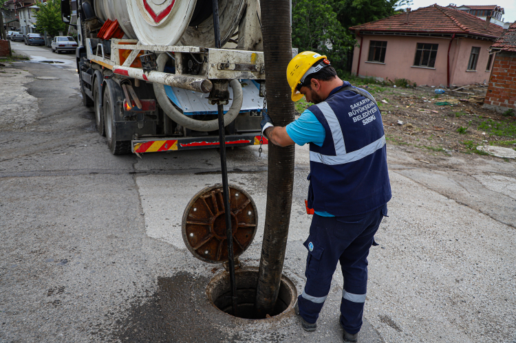 Sakarya altyapılarında yağış öncesinde hummalı temizlik