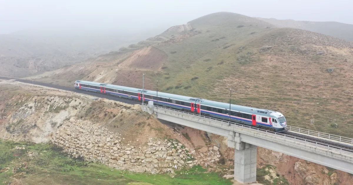 Siirt’e 34 kilometrelik yeni demiryolu... Bölgesel kalkınmaya demiryolu hamlesi