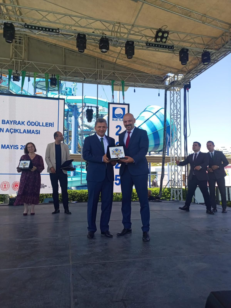 TÜRÇEV'den Büyükşehir'e 4. çevre ödülü