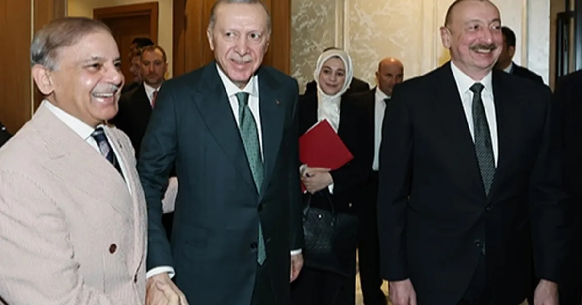 Üçlü zirveden dayanışma ve barış mesajı