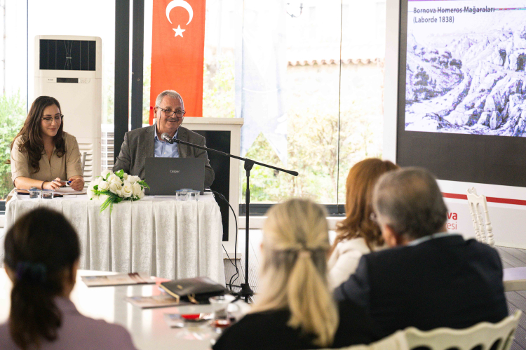 Zeus’tan Homeros’a kültürel miras mücadelesi büyüyor