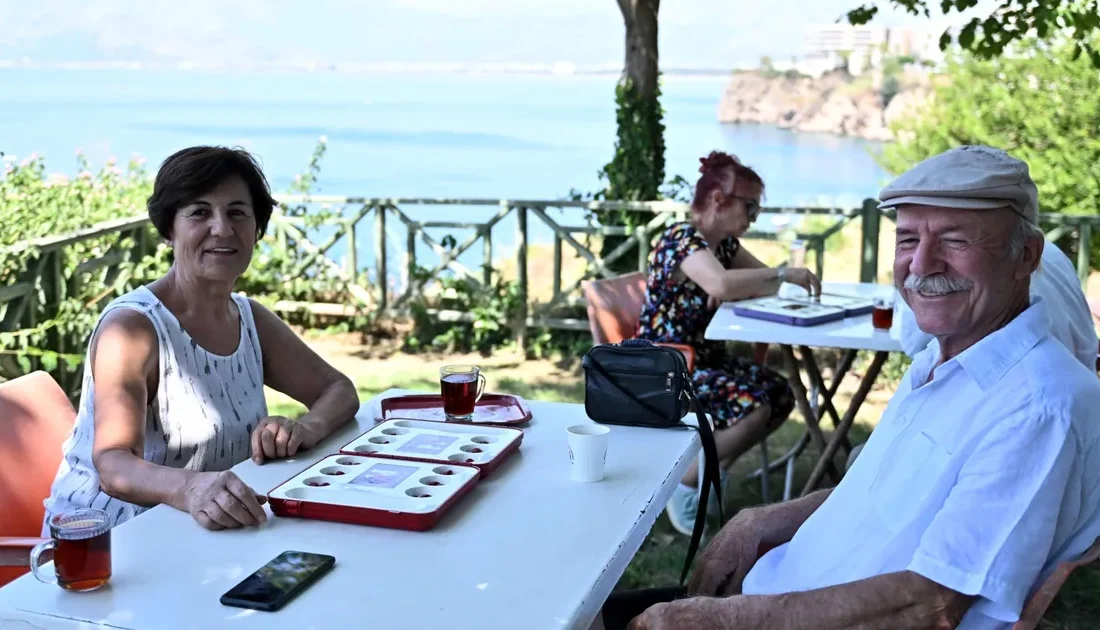 Antalya Muratpaşa Belediyesi, yaşlı