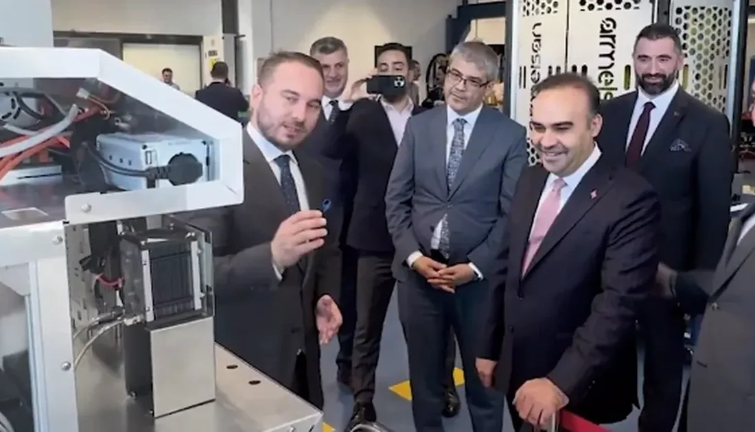 Sanayi ve Teknoloji Bakanı