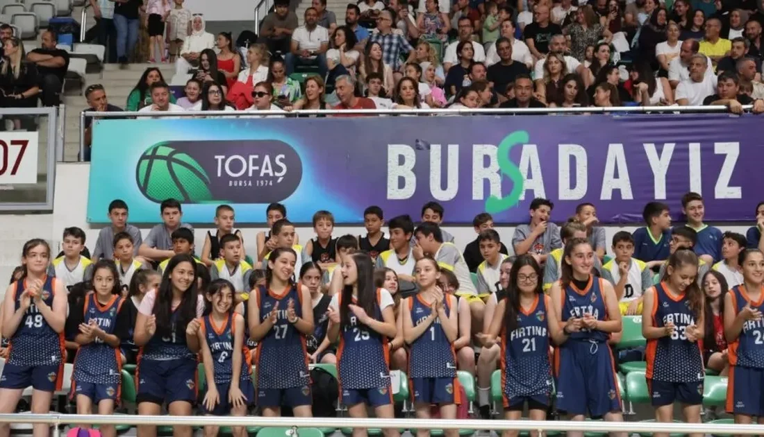 Bursa’da düzenlenen altyapı basketbol