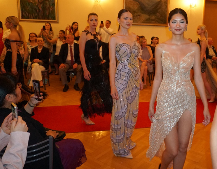 Bulgaristan Ankara Büyükelçiliğinde muhteşem bir defile