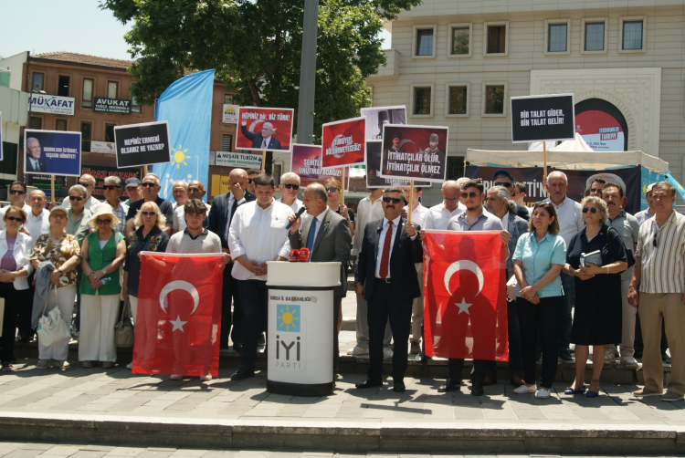 Bursa İYİ Gençlik'ten Atatürk’ün mirasına sahip çıkma çağrısı