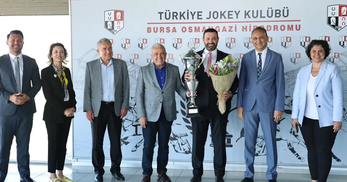 Bursa Nilüfer Belediye Başkanlığı Koşusu’nun galibi “Taşan”