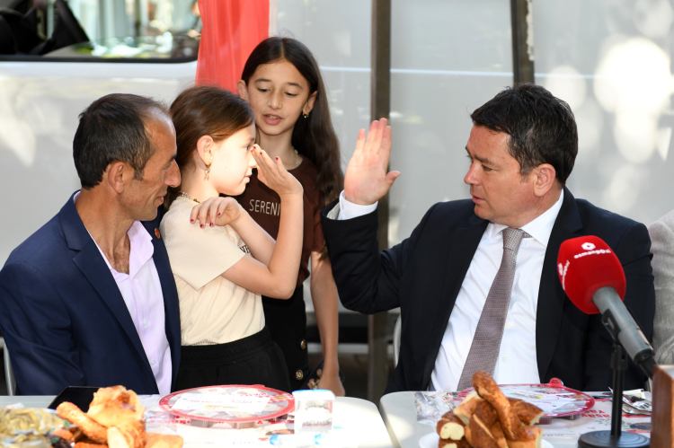 Bursa Osmangazi’de Başkan Aydın İvazpaşalılarla buluştu... Osmangazi'de kentsel dönüşüm ve hizmet atağı