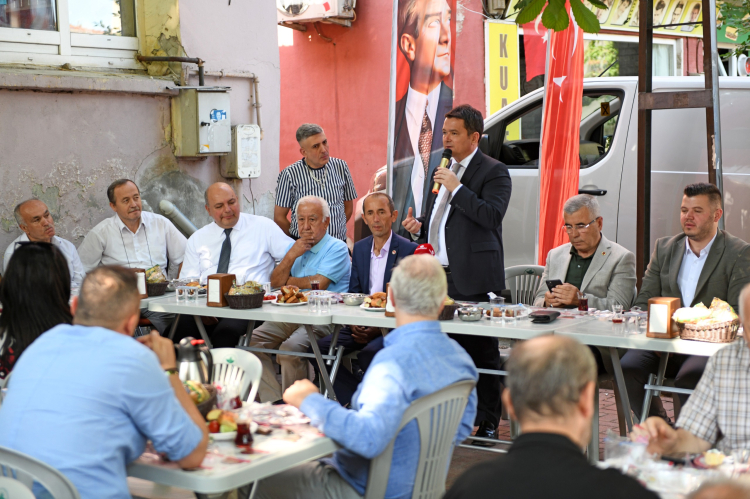 Bursa Osmangazi’de Başkan Aydın İvazpaşalılarla buluştu... Osmangazi'de kentsel dönüşüm ve hizmet atağı