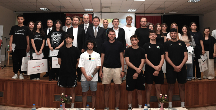 Bursa Osmangazi’de basketbol sahaları sanatla renkleniyor