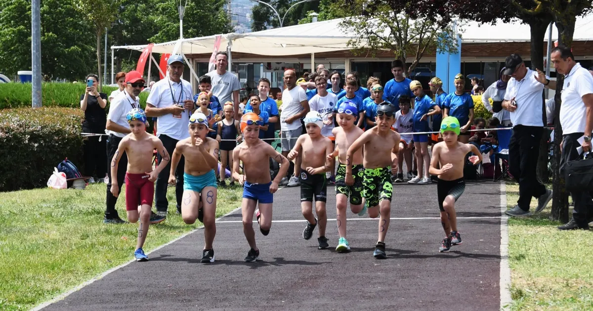 Bursa Osmangazi’de Triathle yarışları nefes kesti