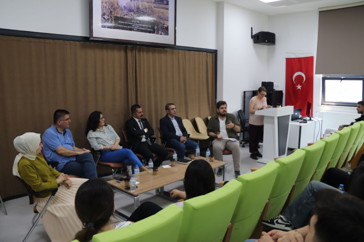 Bursa Teknik Üniversitesi’nde 'Afetsiz Gelecek' konuşuldu