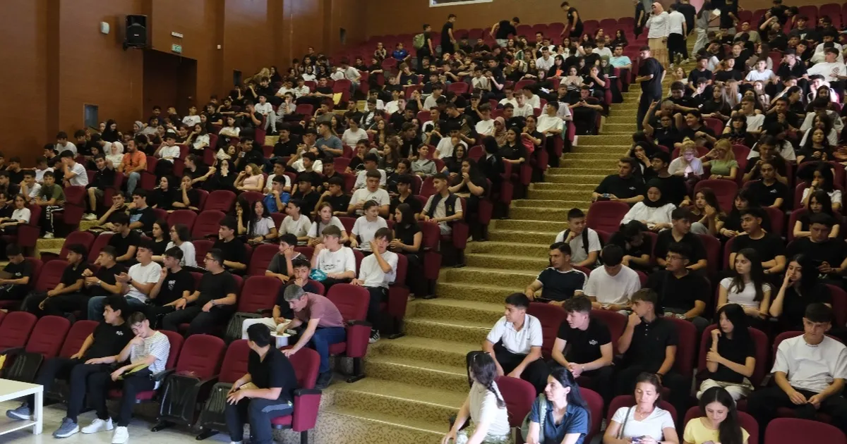 Bursa’da gençler ‘Biyolojik Çeşitliliği Koruma’ panelinde buluştu