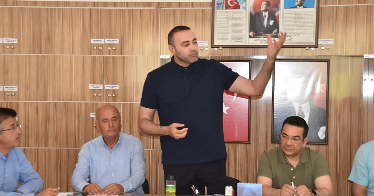 CHP heyetinden Kumluca'da muhtarlarla istişare