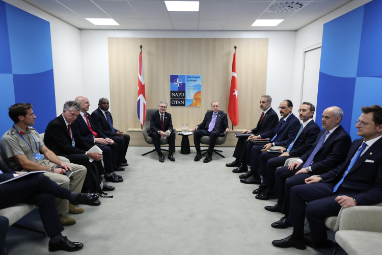 Cumhurbaşkanı Erdoğan, Starmer’ı kabul etti