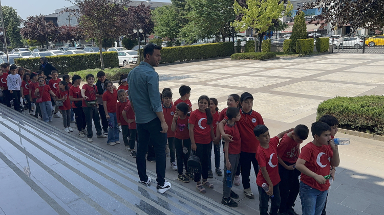 Düzce’de minik öğrencilerden Adliye ziyareti