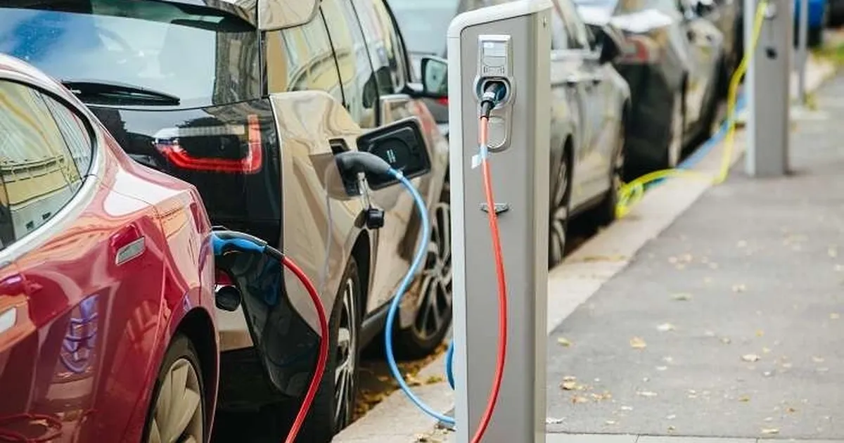 Elektrikli otomobil reklamları mercek altında! Yanıltıcı menzil beyanlarına rekor cezalar!