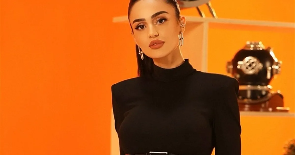 Elif Buse Doğan şarkılarını yeniden yorumladı