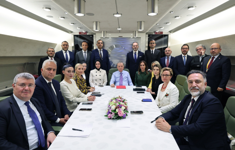 Erdoğan’ın Hollanda dönüşü mesajları: Savunma, barış ve terörle mücadele