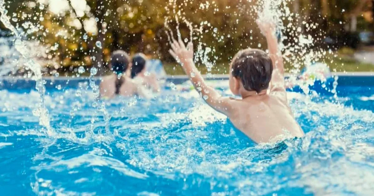 Havuz ve deniz sezonu açıldı... Boyun-bel kırığı tehlikesine dikkat!