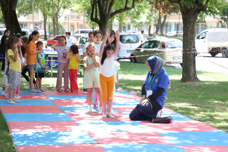 İnegöl’de Yaz Spor Okullarının provası spor şenliğiyle yapıldı