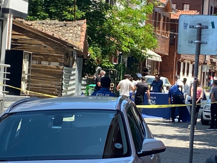İstanbul Şile'de park halindeki araçta erkek cesedi bulundu