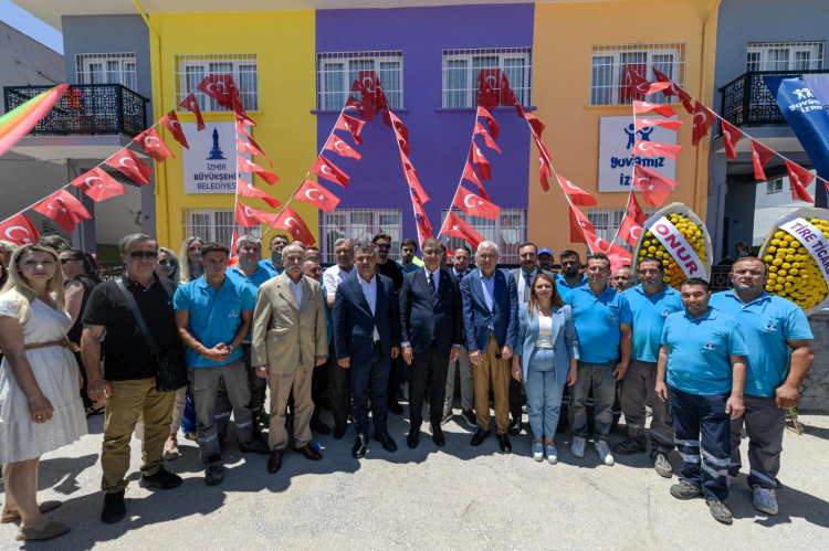 İzmir Büyükşehir’den Tire’de açılış rüzgârı