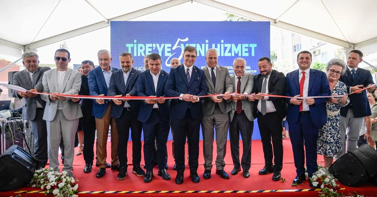 İzmir Büyükşehir’den Tire’de açılış rüzgârı