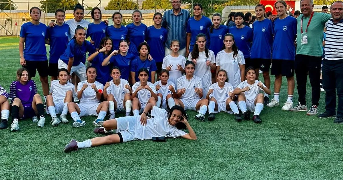İzmir Büyükşehir’in sponsor olduğu ligler tamamlandı