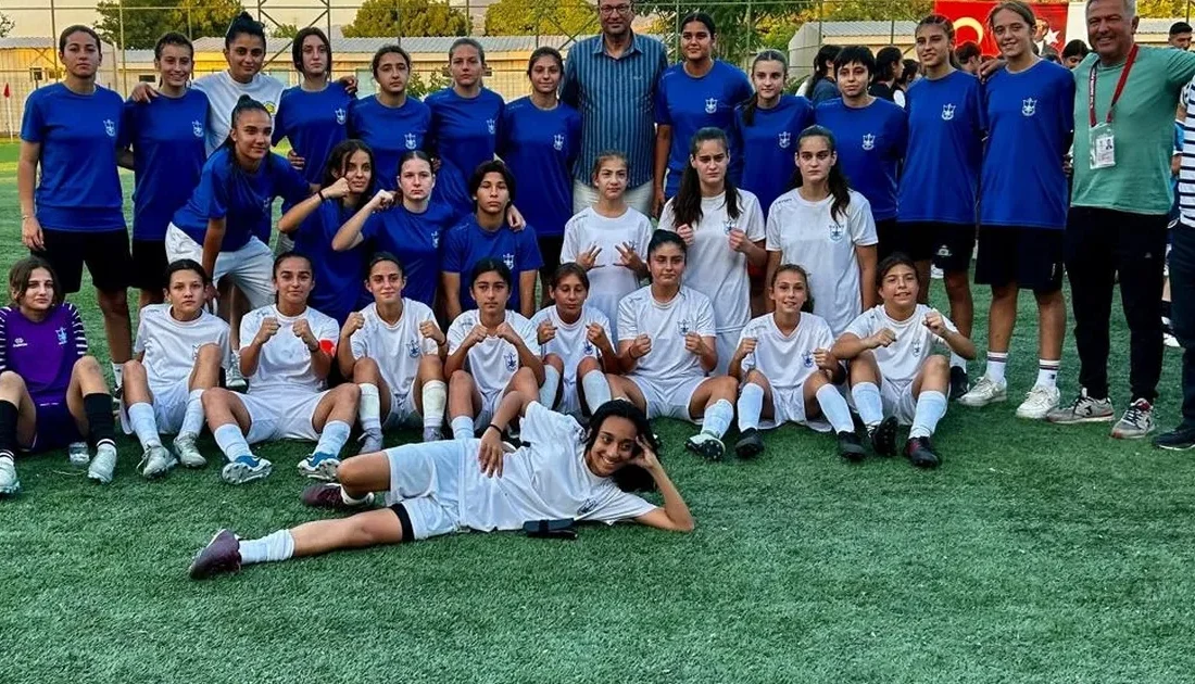 İzmir Büyükşehir Belediyesi’nin hem