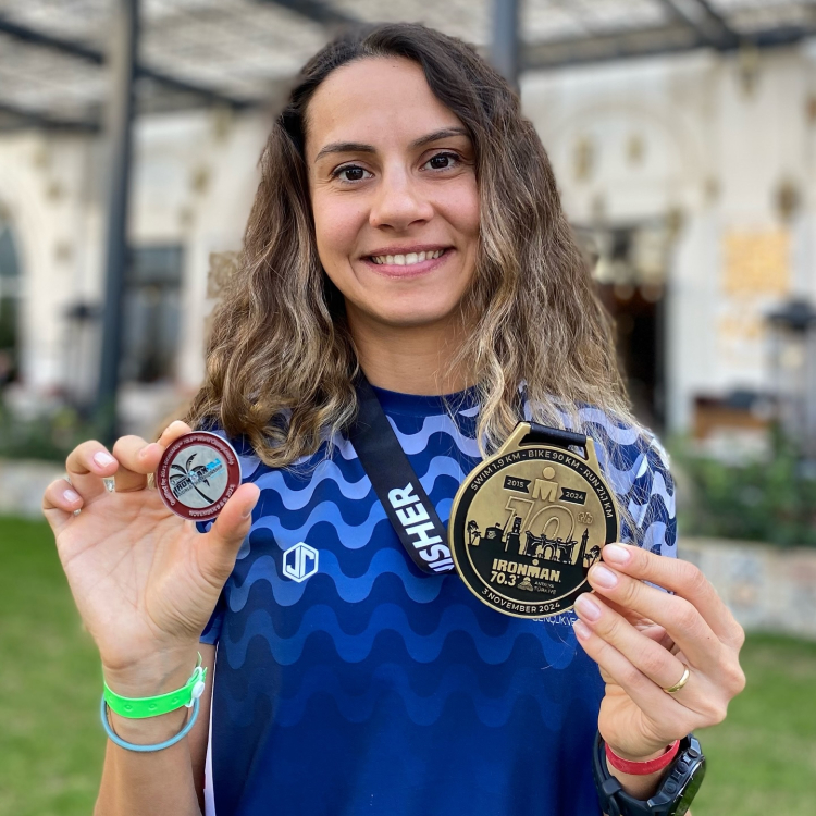 İzmir'in lisanslı sporcuları gururlandırıyor