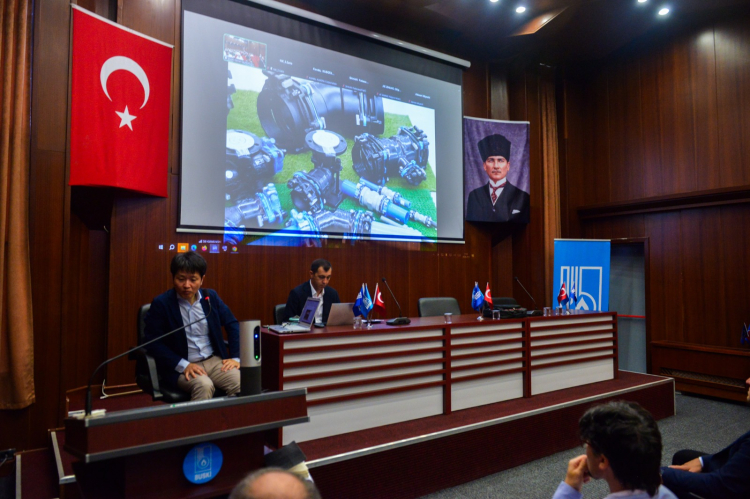 Japon uzmanlar deprem deneyimini Bursa'da paylaştı