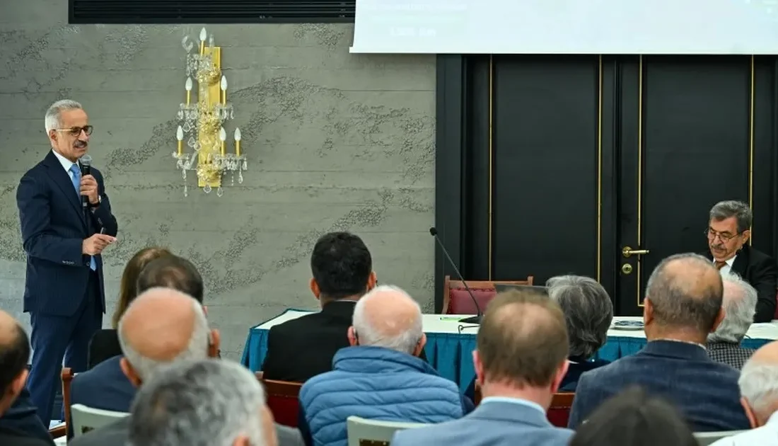 Ulaştırma ve Altyapı Bakanı