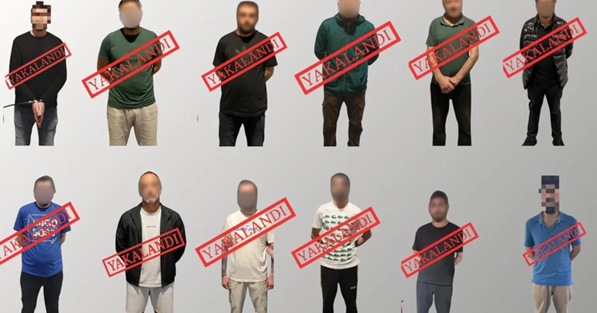 Kırmızı bültenle aranan 11 suçlu Türkiye’ye iade edildi