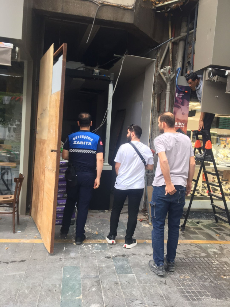 Kocaeli Zabıta ekipleri YKS nöbetinde