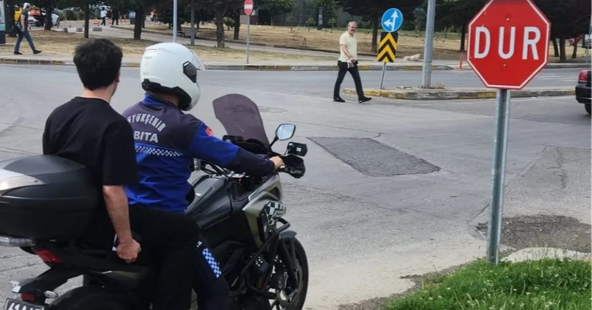 Kocaeli Zabıta ekipleri YKS nöbetinde
