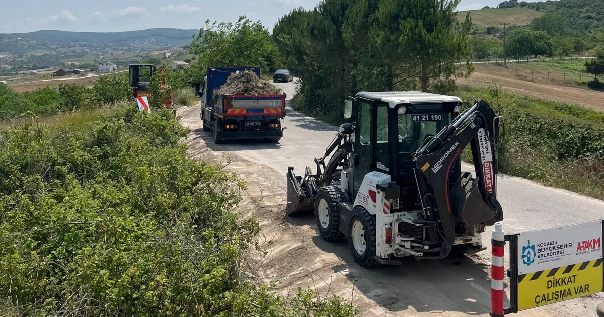 Kocaeli'de Kandıra ve Kartepe’de V kanal temizliği;